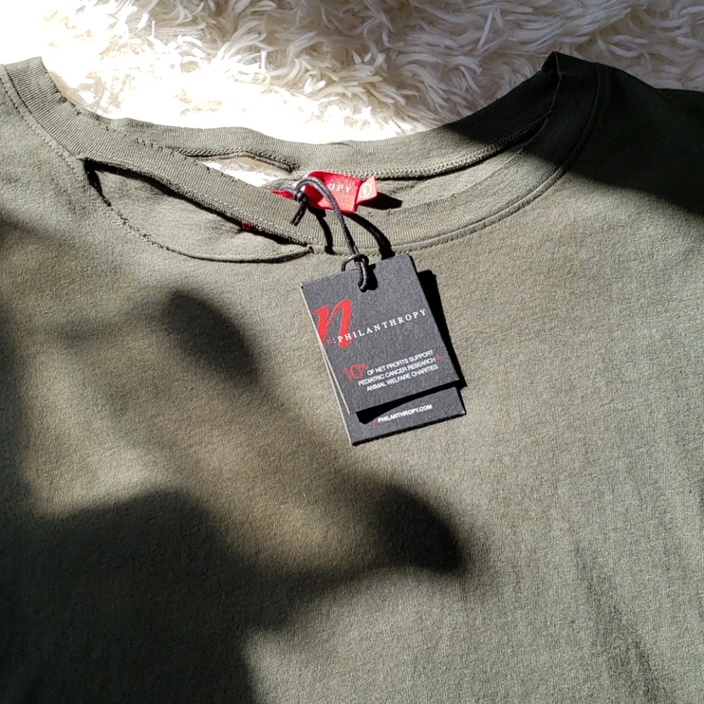 N:Philanthropy Harlow Olive BFF Tee Small nwt - Picture 5 of 6